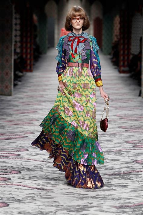 Watch: The Gucci Spring/Summer 2016 show live 